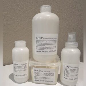 Davines curl bundle.